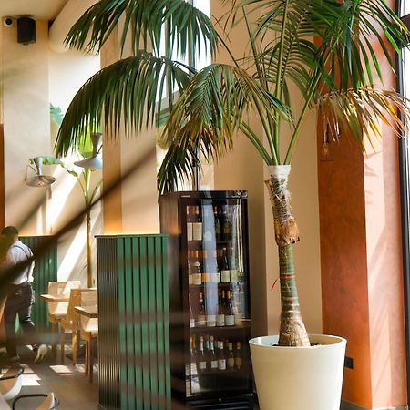 Hotel Saly Durrës Extérieur photo