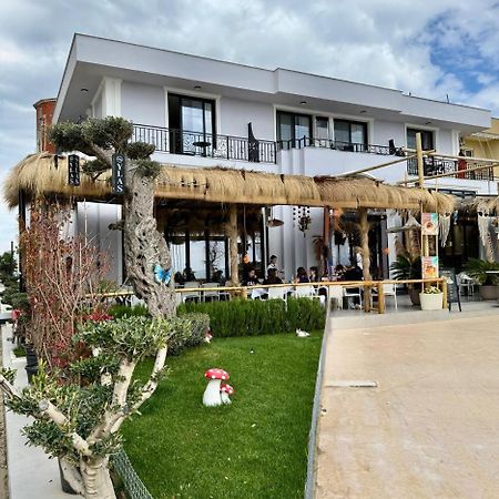 Hotel Saly Durrës Extérieur photo
